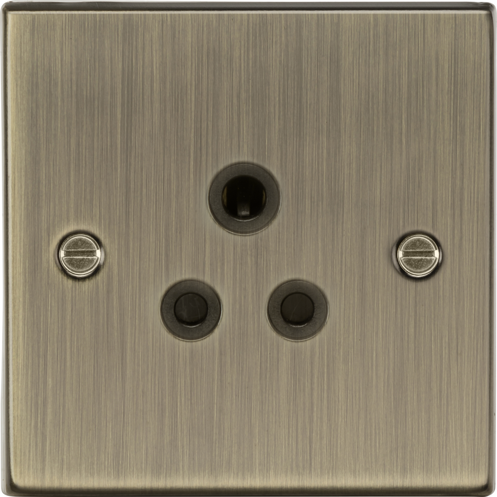 Squared Edge 5A Unswitched Socket For Lamp Circuits