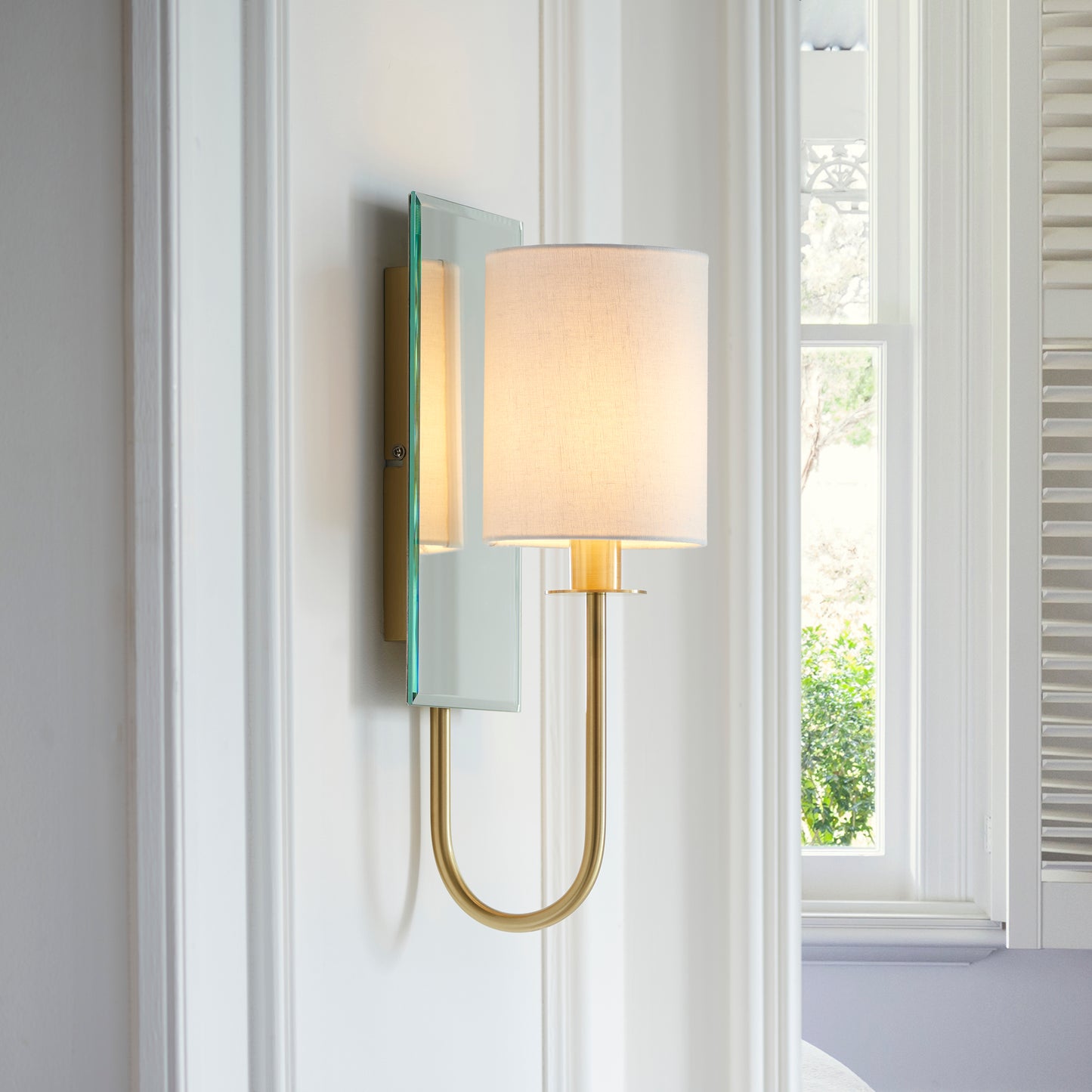 Clarise Wall Lamp