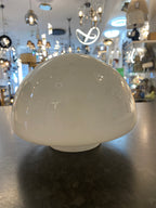 (29) Ceiling fan shade for use with a gallery or spring clip