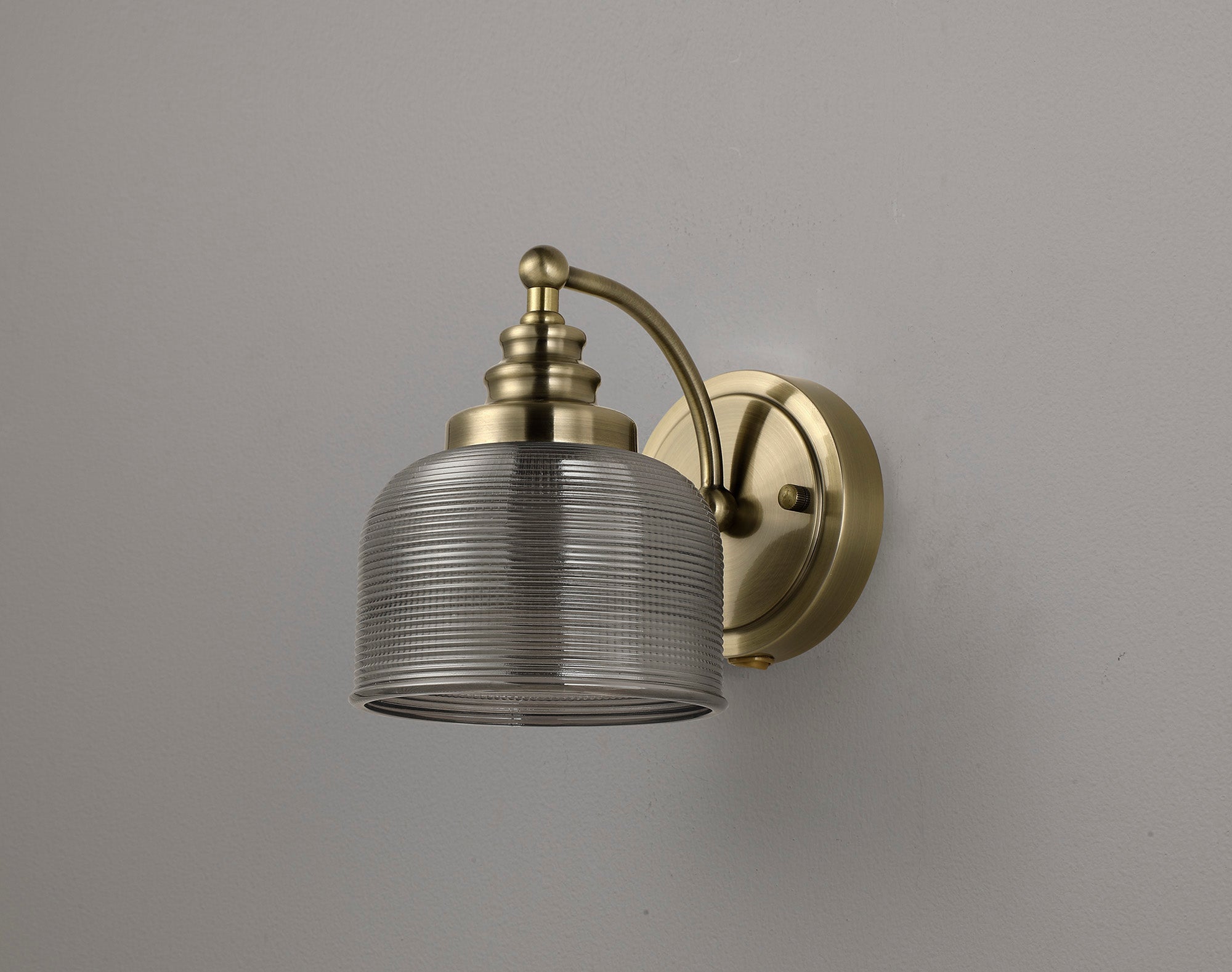 Luminosity Designs - Antique Brass Sledmere Single Wall Light, Switched, 1 x E27, Glass Shade - Luminosity Designs Ltd