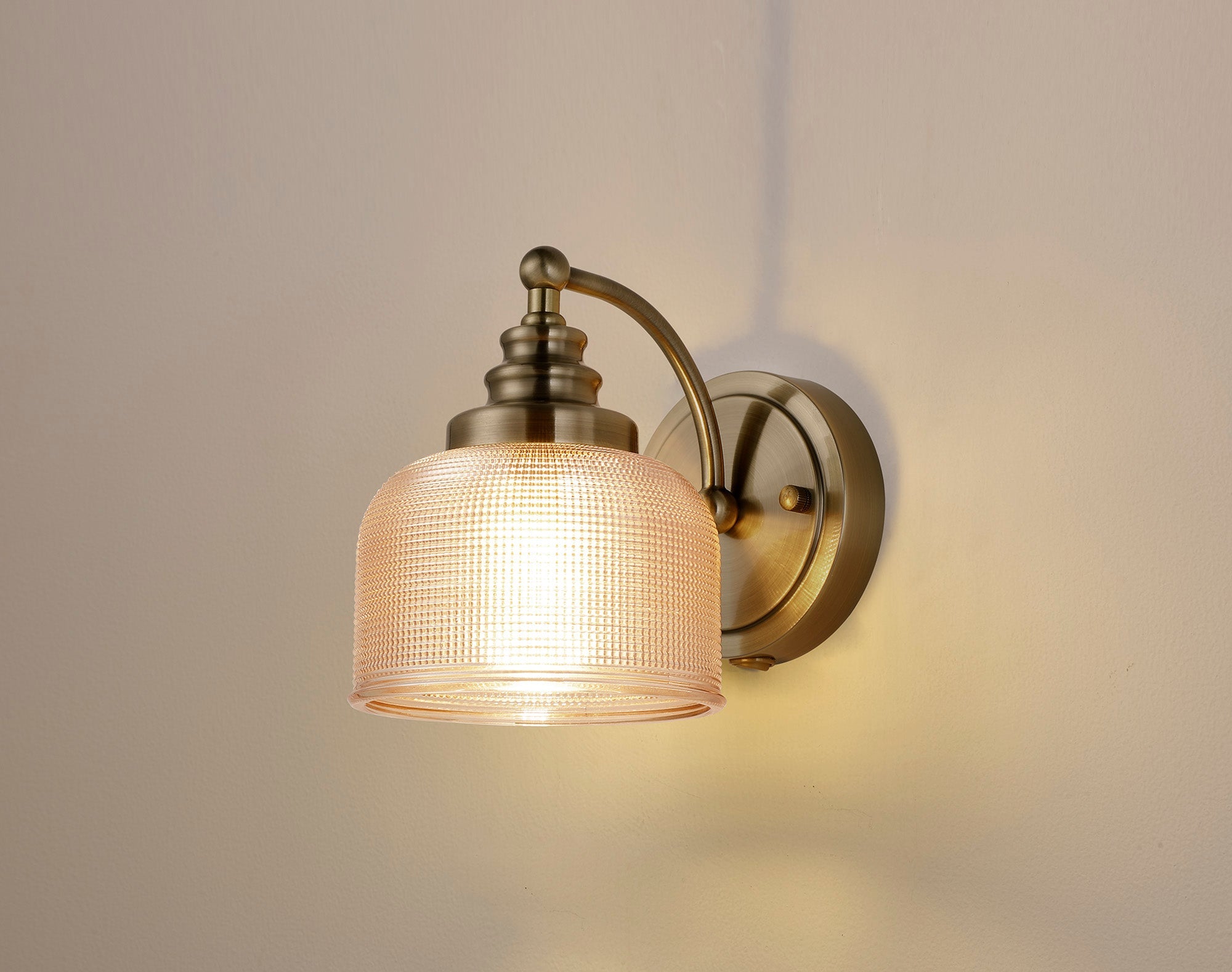 Luminosity Designs - Antique Brass Sledmere Single Wall Light, Switched, 1 x E27, Glass Shade - Luminosity Designs Ltd