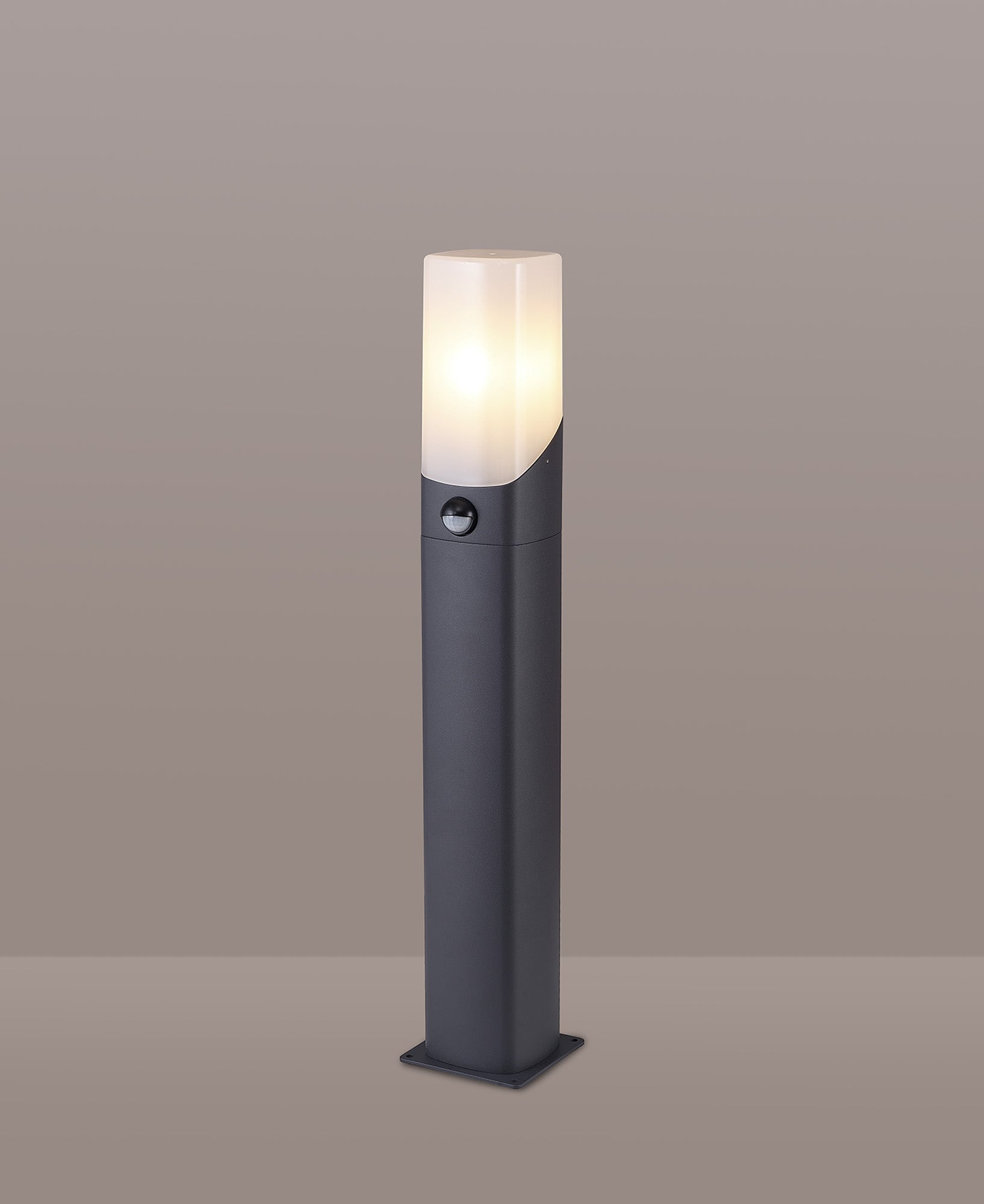 Arty Post Lamp / Bollard With PIR Sensor 1 x E27, IP44