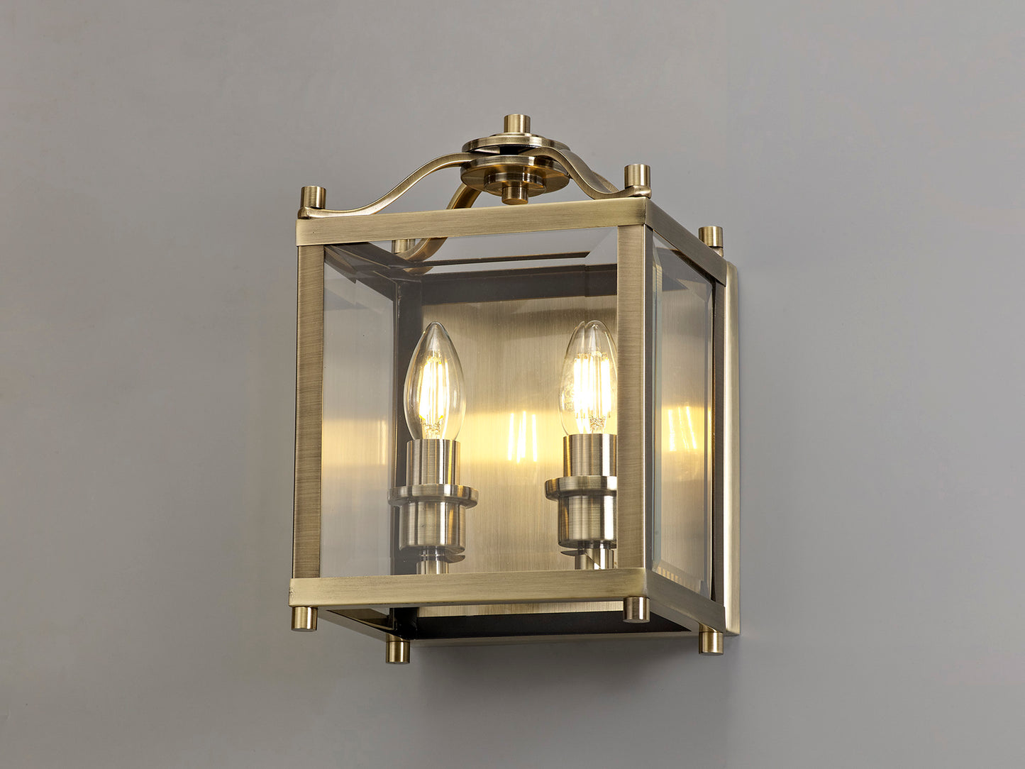 Aston Wall Light