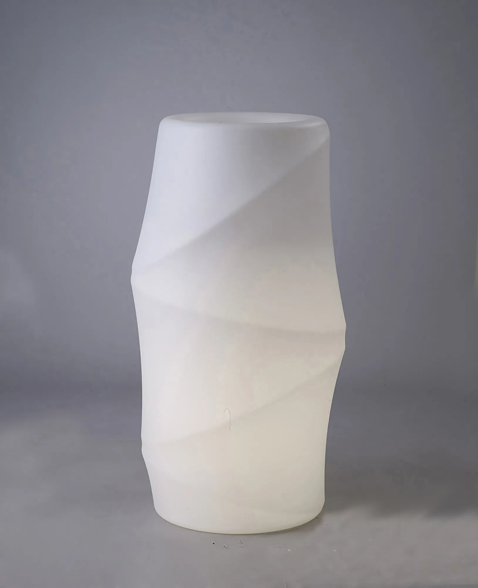 Mantra - Bambu Outdoor Acrylic Plant Pot (No Light) - Luminosity Designs Ltd