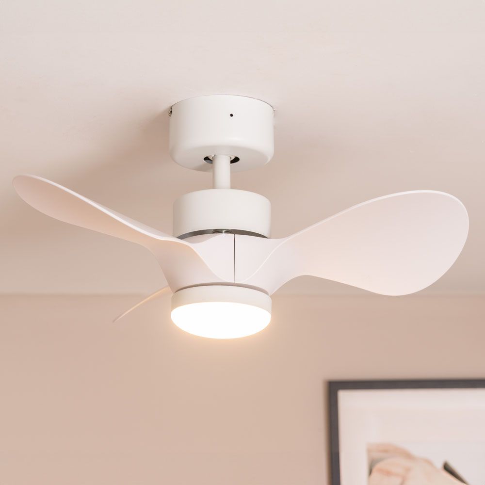 lse - Bladed 24 Inch Integrated LED Light Ceiling Fan with Remote Control - Luminosity Designs Ltd