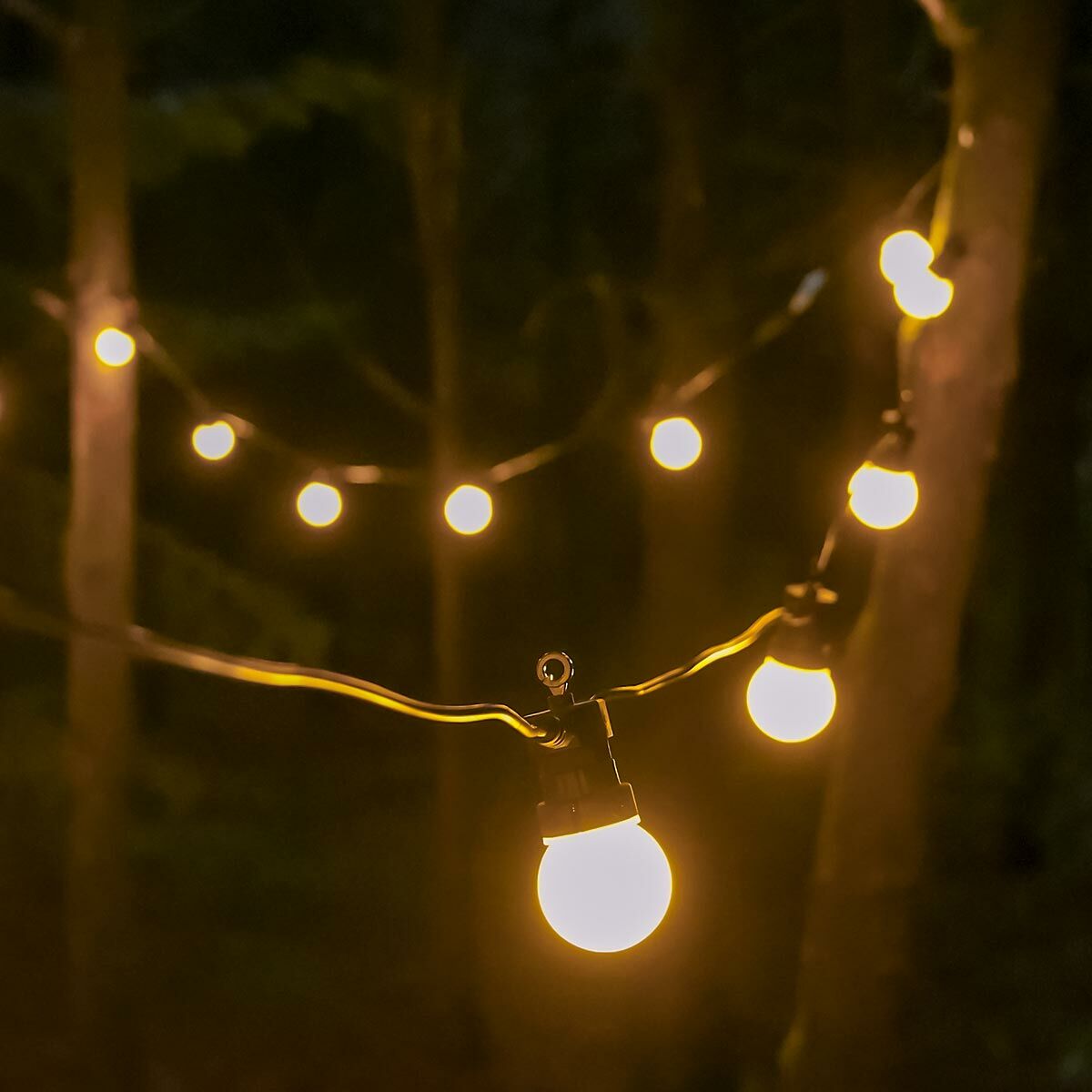 Connectable Outdoor Festoon Lighting