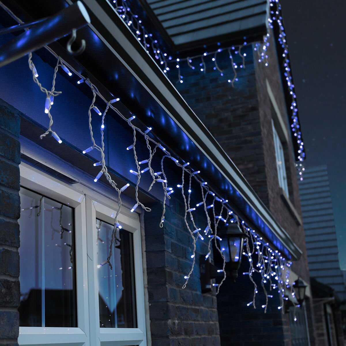 Connect Pro - Connectable Domestic Grade Outdoor Christmas Icicle Lights