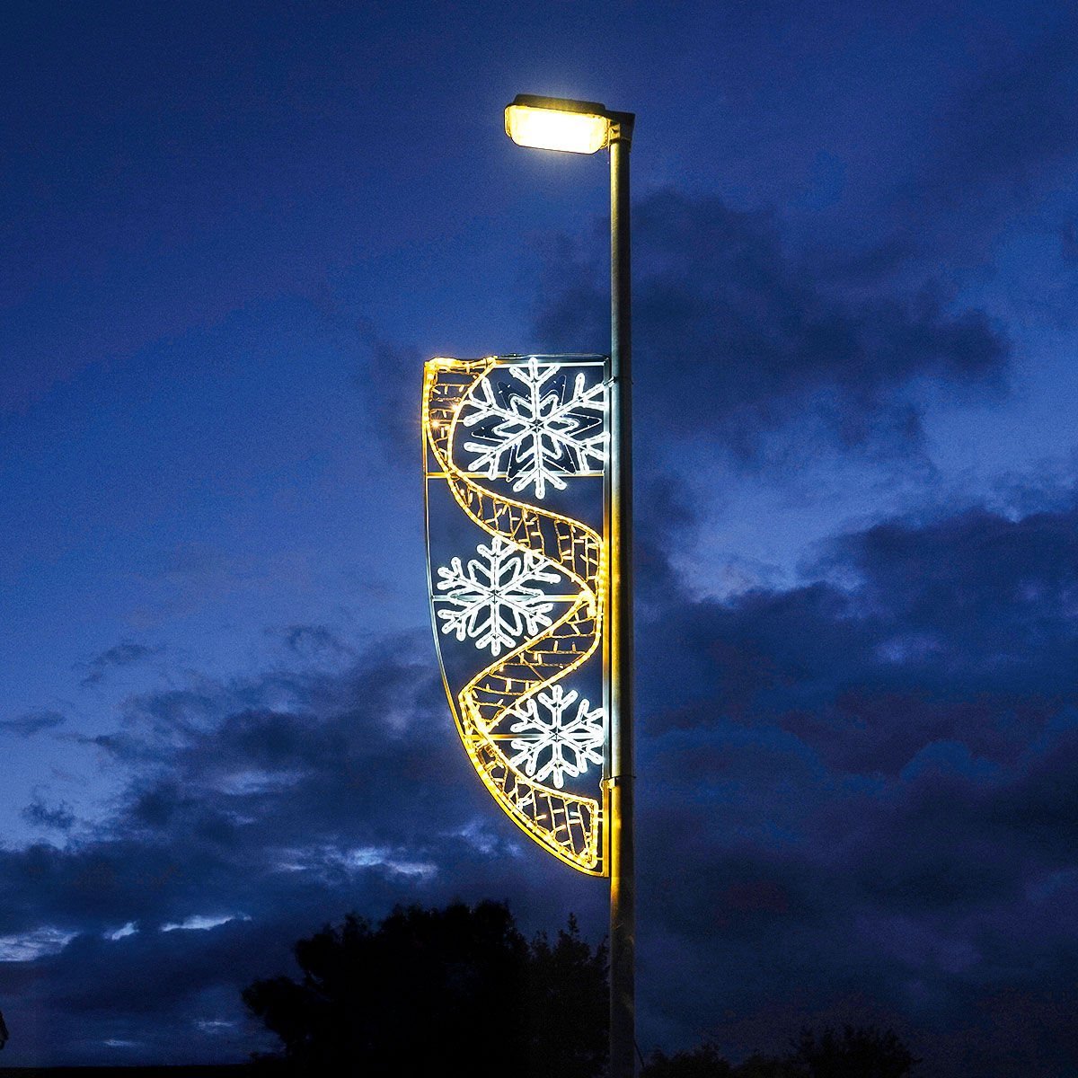 Connect Pro - ConnectPro® 2m Snowflake Outdoor Commercial Christmas Light Lamp Post Motif - Luminosity Designs Ltd