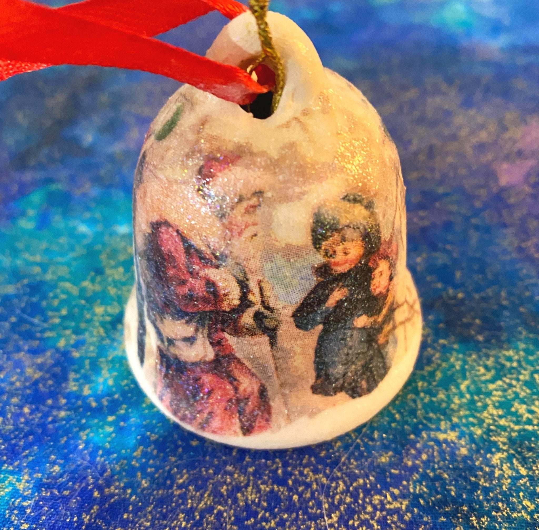 Luminosity Designs - DAMAGED Christmas Vintage Style Ceramic Decoration - Luminosity Designs Ltd