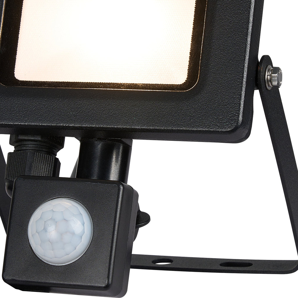Luminosity Designs Ltd - Delores Floodlight With PIR Sensor, 24V DC, 8W LED, 3000K - Luminosity Designs Ltd