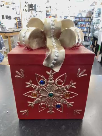 Large resin musical Christmas Present