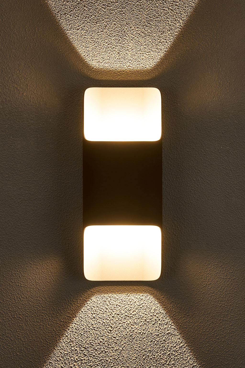 Zane Wall Lamp With 125 x 305mm Even Open Curve Shade, 2 x 6.5W LED, 3000K, 900lm, IP65