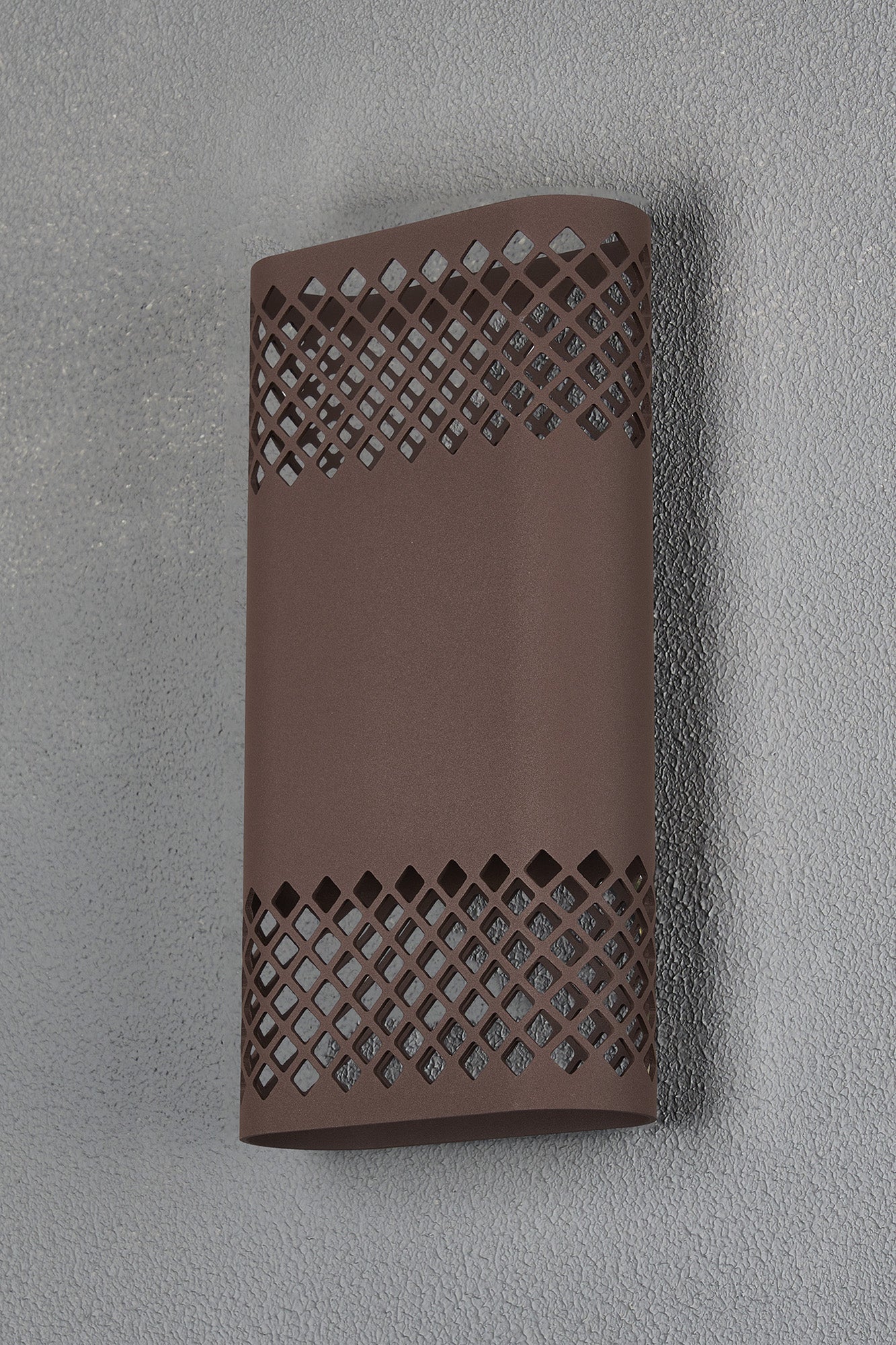 Zane Wall Lamp With 160 x 305mm Mesh Diamond Pattern Shade, 2 x 6.5W LED, 3000K, 900lm, IP6