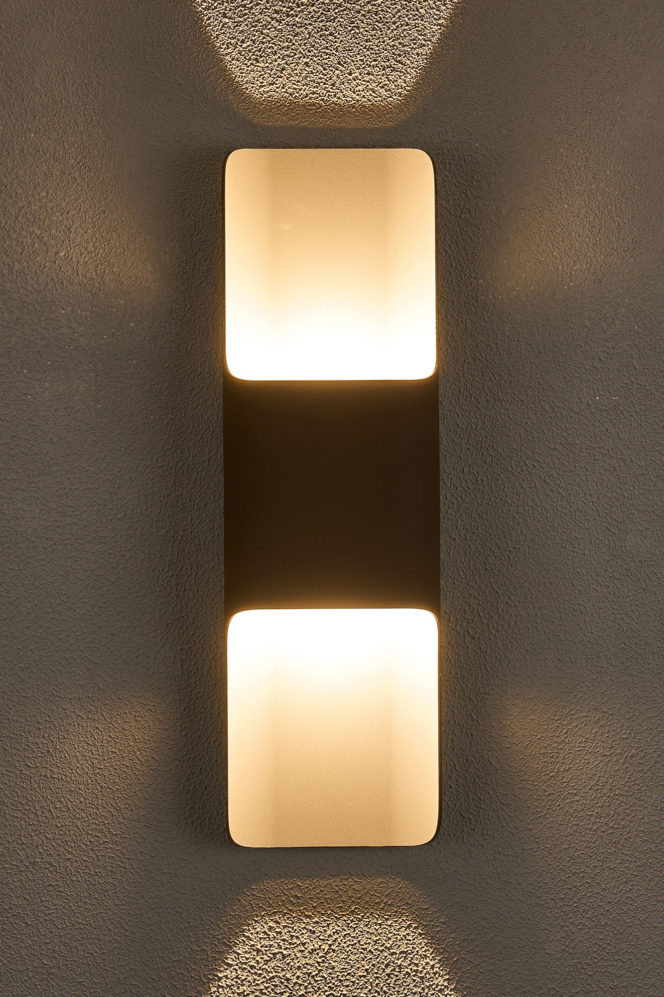 Zane Wall Lamp With 125 x 403mm Even Open Curve Shade, 2 x 6.5W LED, 3000K, 900lm, IP65