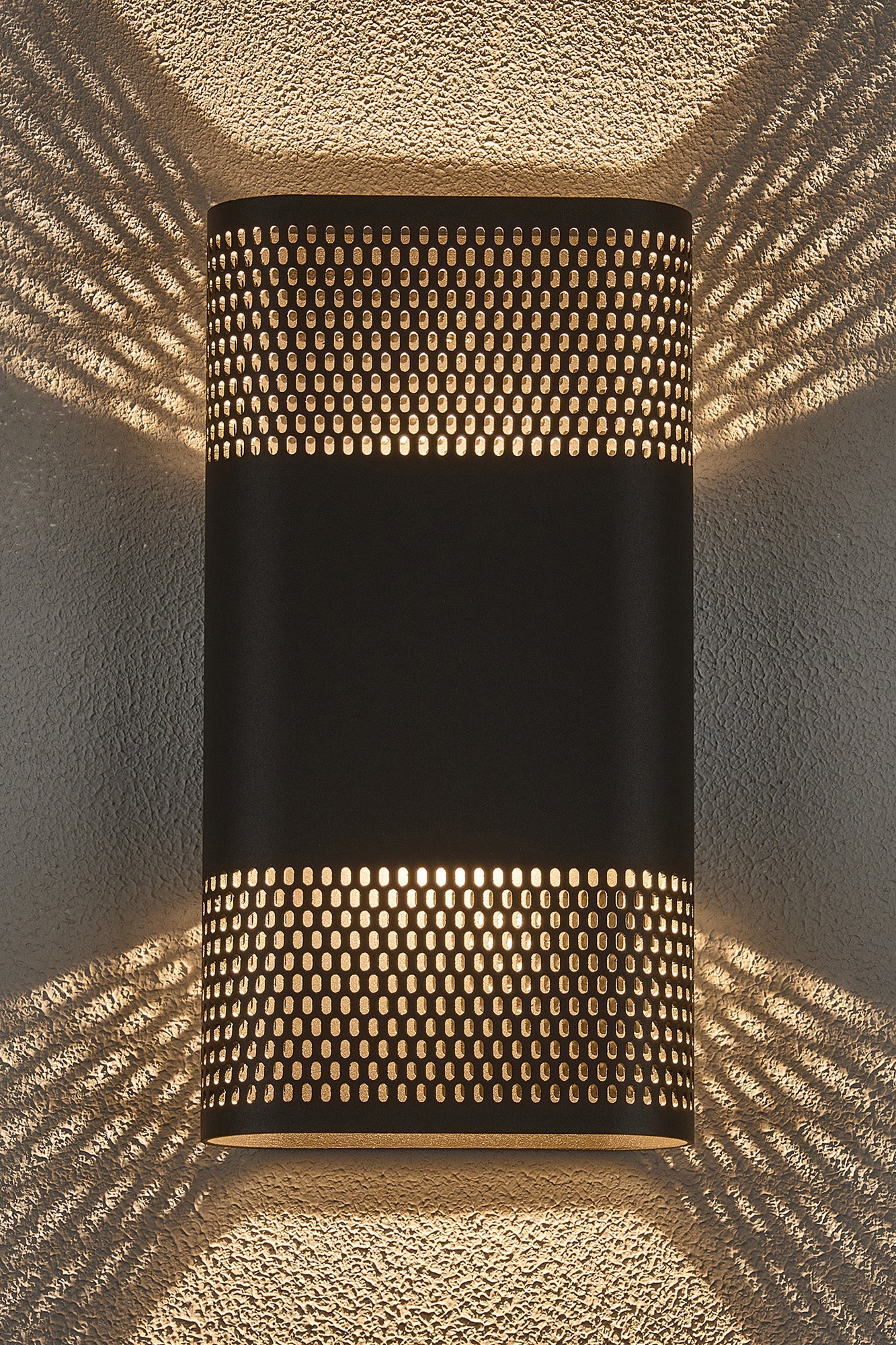 Zane Wall Lamp With 160 x 305mm Mesh Oval Pattern Shade, 2 x 6.5W LED, 3000K, 900lm, IP6