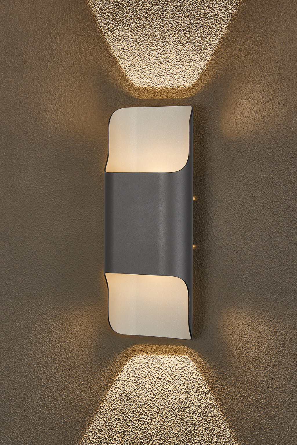 Zane Wall Lamp With 125 x 305mm Even Open Curve Shade, 2 x 6.5W LED, 3000K, 900lm, IP65