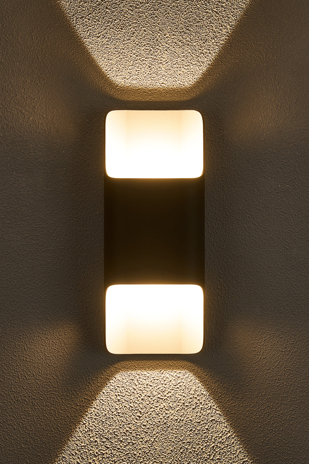 Zane Wall Lamp With 125 x 305mm Even Open Curve Shade, 2 x 6.5W LED, 3000K, 900lm, IP65