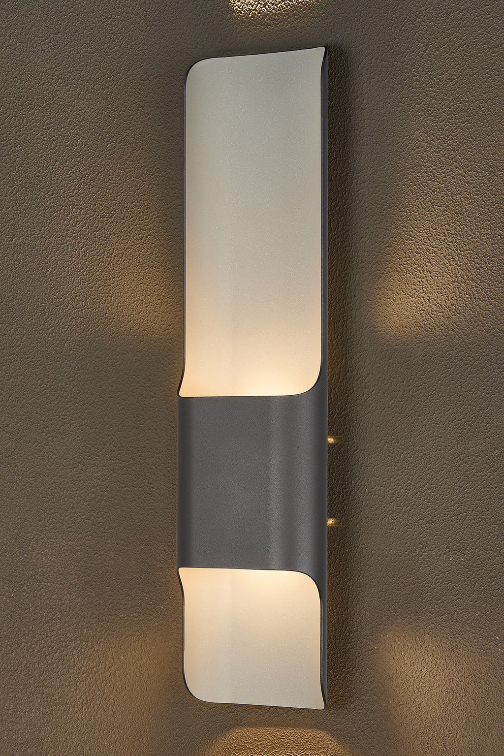 Zane Wall Lamp With 125 x 508mm Offset Open Curve Shade, 2 x 6.5W LED, 3000K, 900lm, IP65