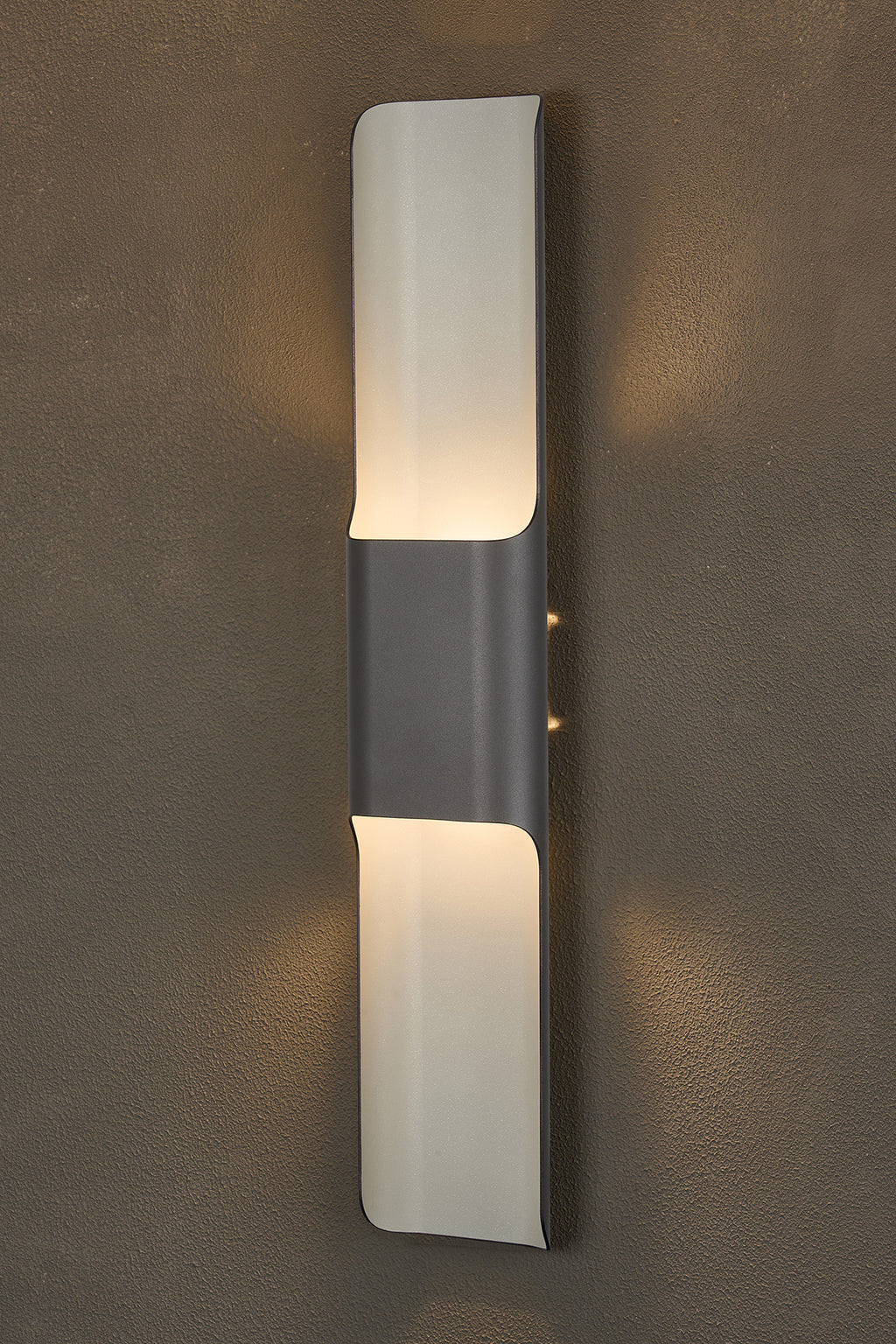 Zane Wall Lamp With 125 x 670mm Even Open Curve Shade, 2 x 6.5W LED, 3000K, 900lm, IP65