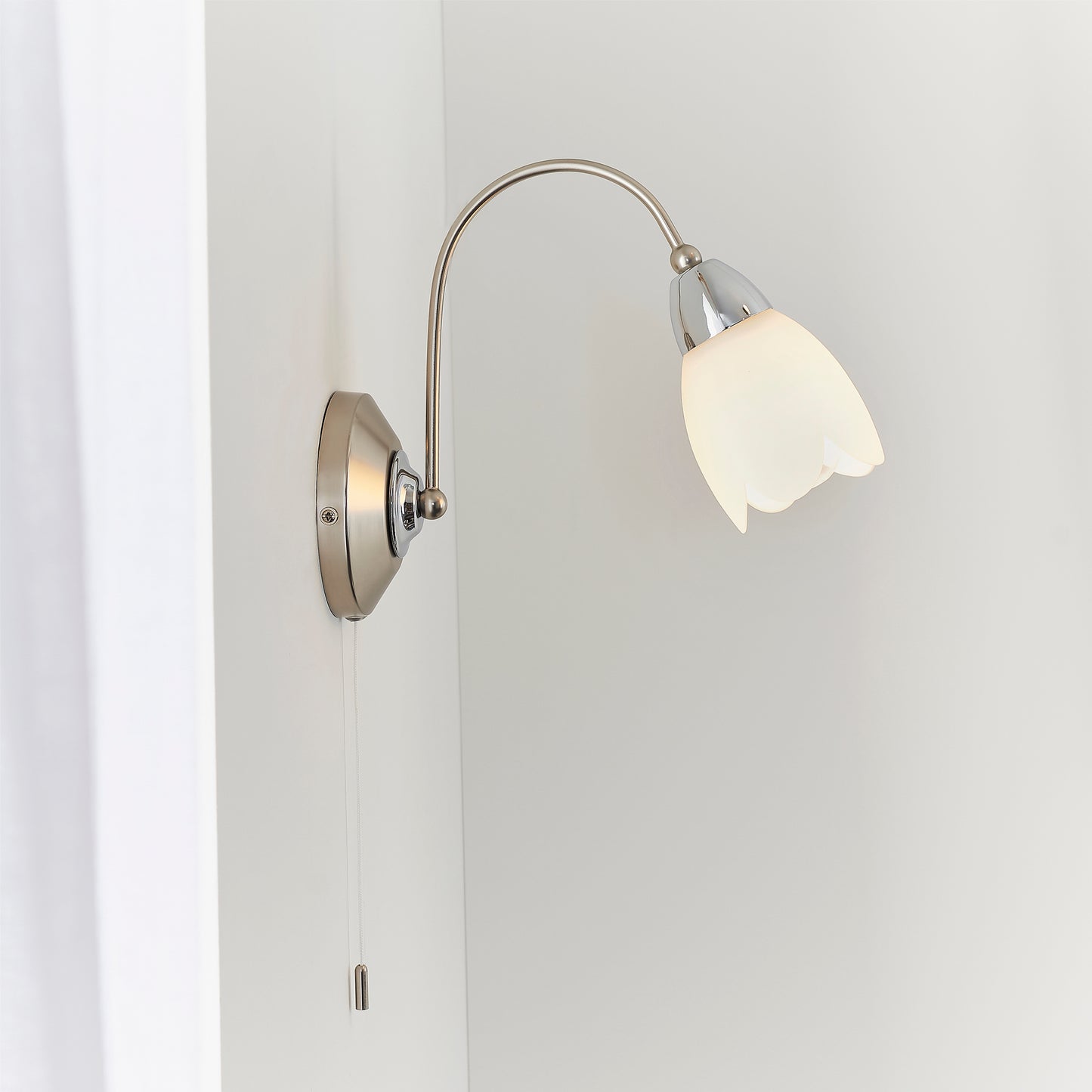 Petal Single Wall Light