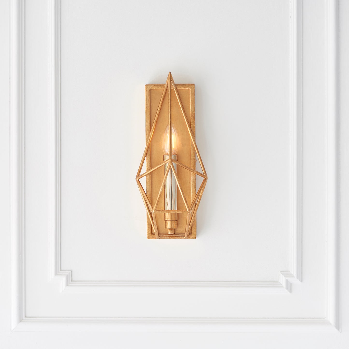 Raphael Wall Light