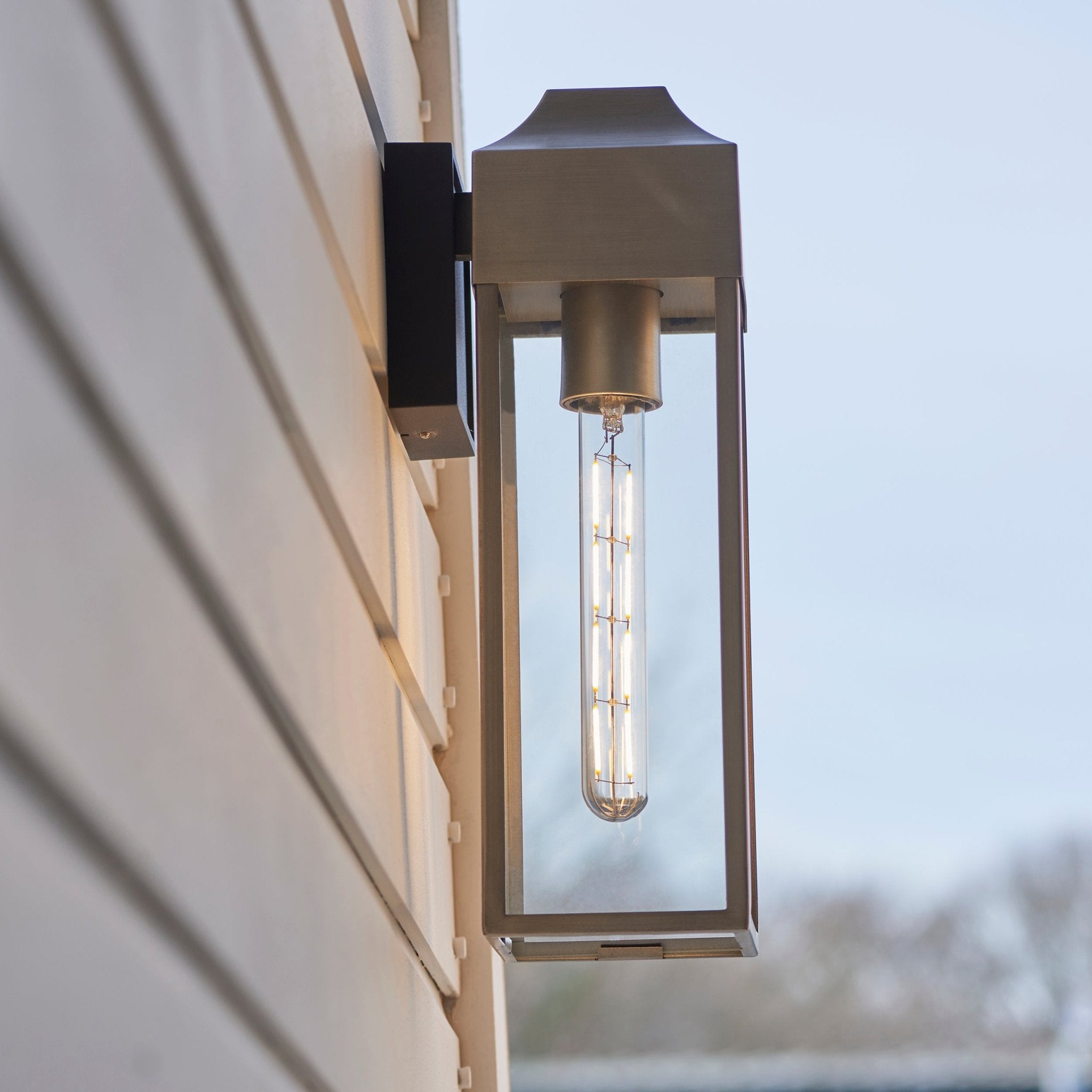 Luminosity Designs - Exeter Vintage Style Wall Lantern - Luminosity Designs Ltd