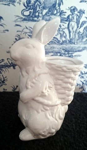 Luminosity Designs - White Glazed Bunny Rabbit with Basket - Luminosity Designs Ltd